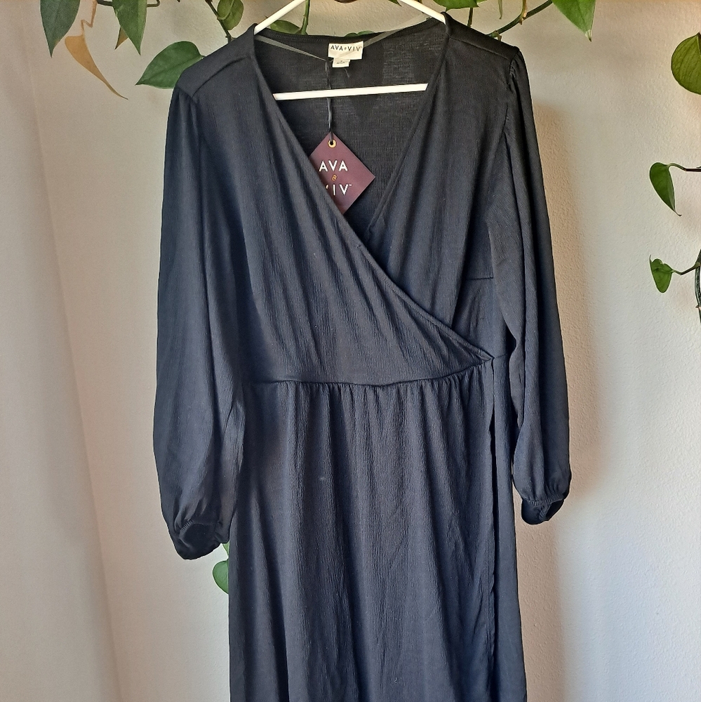 NWT black nursing friendly dress